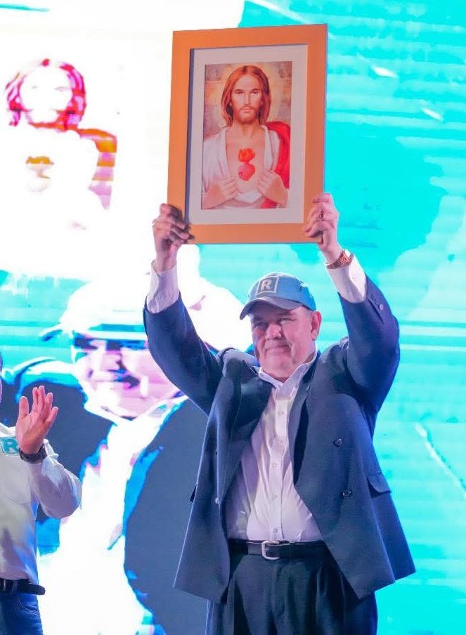 Kelly09455152's tweet photo. 🇵🇪  Rafael López Aliaga vale un Perú ‼️ https://t.co/qqXO7cDGhp