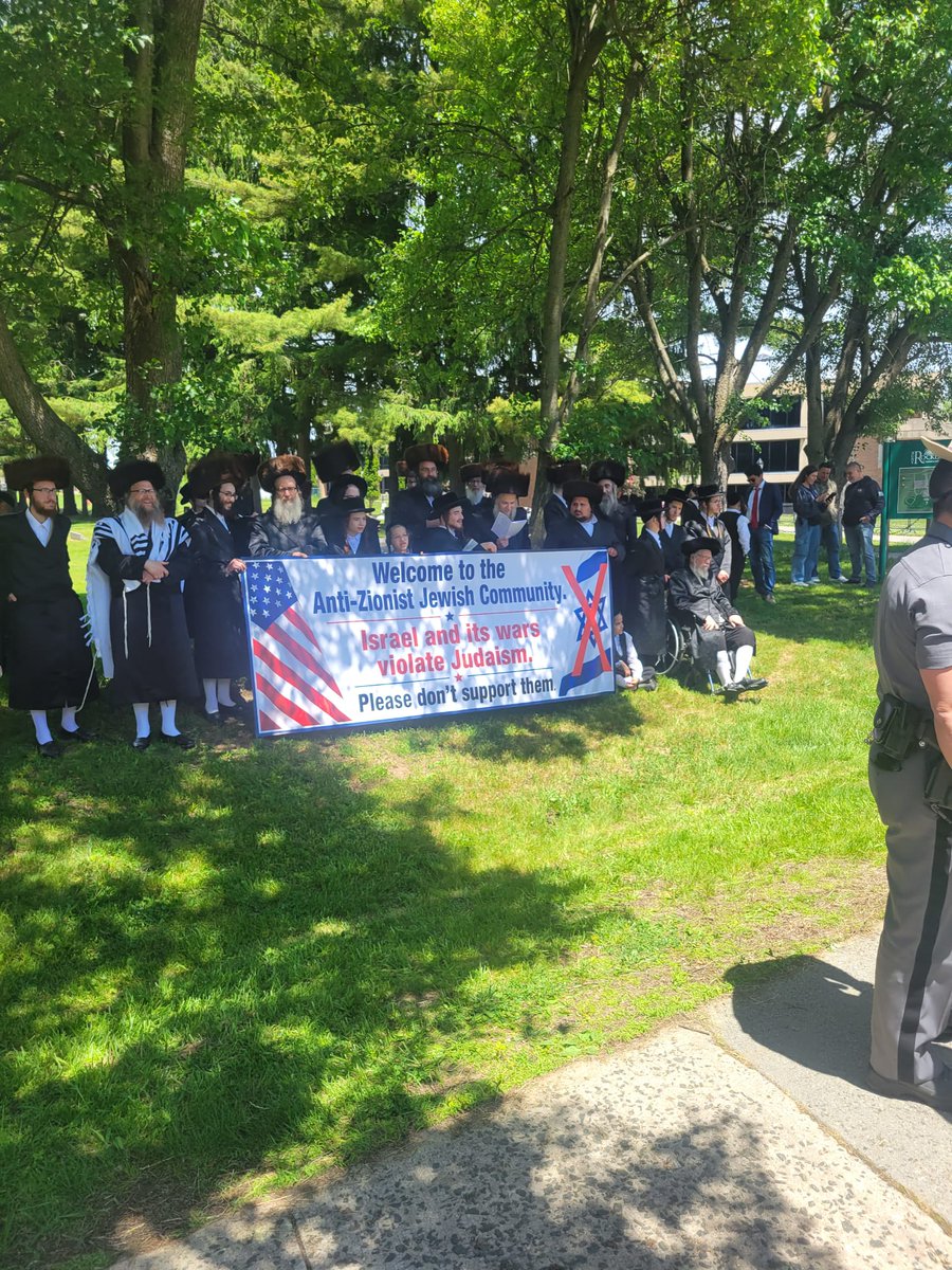 Neturei Karta international tweet media