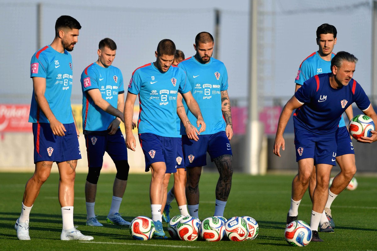 HNS_CFF's tweet photo. First #Croatia practice session ✅

📸 Cropix

#WorldCup #Vatreni❤️‍🔥 https://t.co/DlC7d2N8Gg