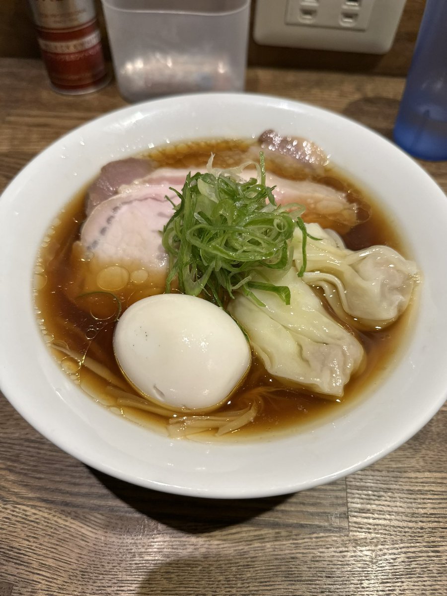 そば tweet media