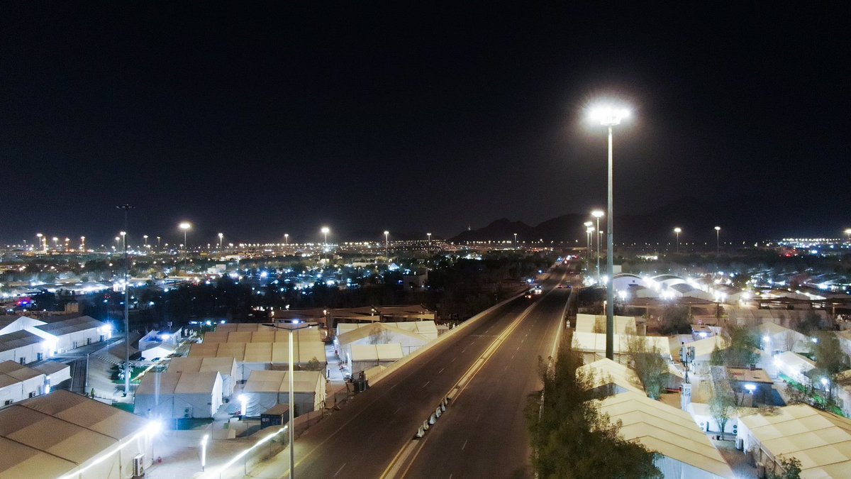 musadald's tweet photo. من #مشعر_عرفات
تتجسد الآن أعلى درجات الجاهزية والتكامل، استعدادا لاستقبال طلائع ضيوف الرحمن في بيئة منظمة نظيفة وآمنة
نسأل الله أن يتقبل منكم صالح القول والعمل، ونراهن على وعي الجميع والتزامهم بالإرشادات التنظيمية، والمحافظة على نظافة هذا المشعر الطاهر 
#حياكم_الله https://t.co/BYF8E23AVC