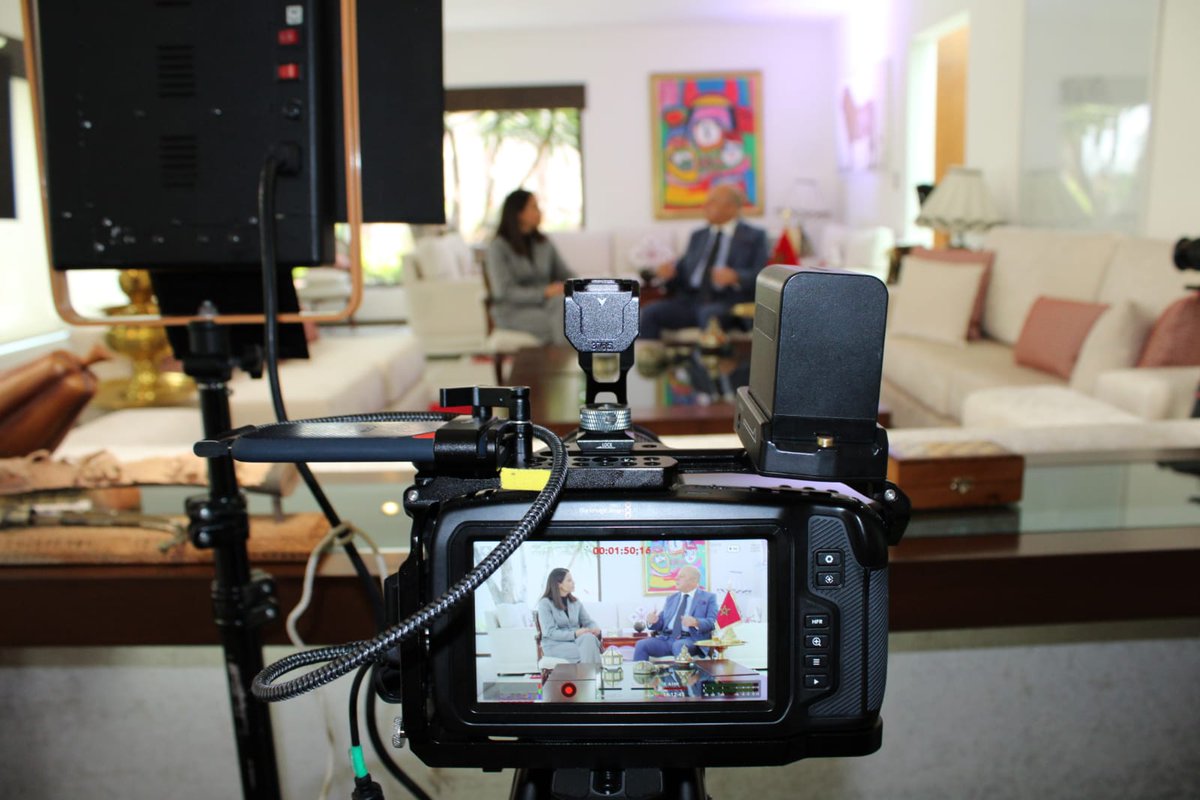 MoroccoInMEX's tweet photo. El Excelentísimo Embajador de Su Majestad el Rey de Marruecos en México, Sr. Abdelfattah Lebbar, recibió en la Residencia Oficial a Romina Ramos, conductora de ADN Noticias, con motivo de una entrevista dedicada a la labor diplomática del Reino de Marruecos en México. https://t.co/dyxiAt4Ggt