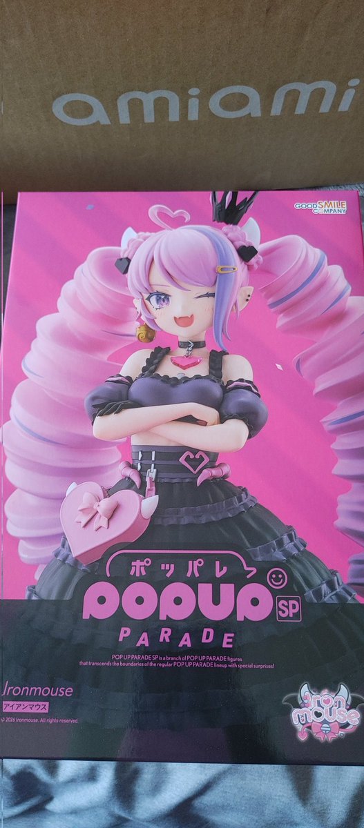 RomanNumeraXIII's tweet photo. I got a cute devil in the mail @2wintails #ironmouseart #2winArt https://t.co/kaPSXrqqY6