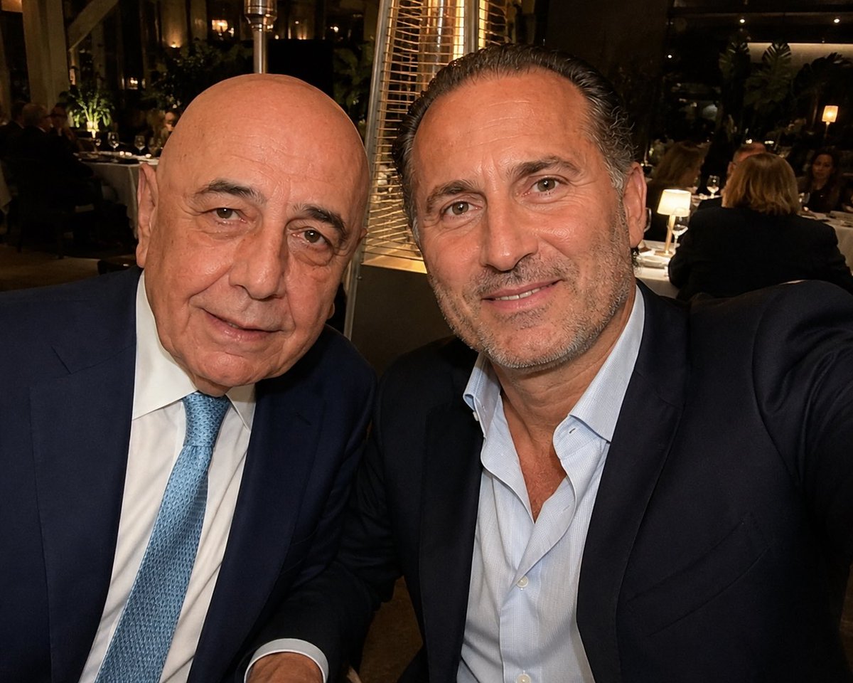 ilcondorr44's tweet photo. @MatteMoretto @AMinghetti @Roux53350256990 @LorenzoSavio4 @Supersonico1899 @carlogenti7894 A cena con il grande @GJCardinale https://t.co/GwZZ4TKmai
