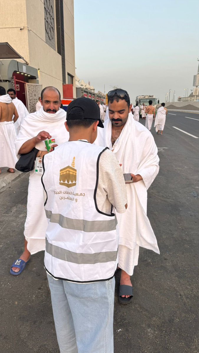 hajomra1445's tweet photo. من  مشعر منى 
#جمعية_خدمات_الحجاج_والمعتمرين
#حج_1447هـ #حياكم_الله 
#مدينة_الحجاج_والمعتمرين_بالجوف
#ملتقى_الركن_الخامس_1445_بالجوف
#ديوانية_الجمعية https://t.co/mQqAJHKwpx