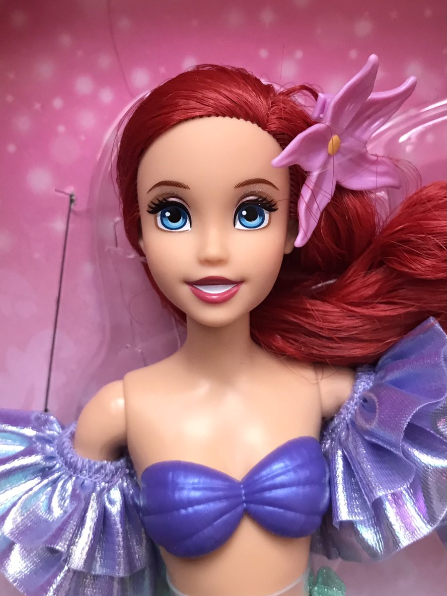 Onyrixdolls's tweet photo. AHHH Ariel Sparkling Princess is finally mine all mine !!! https://t.co/s85vN8iuDT
