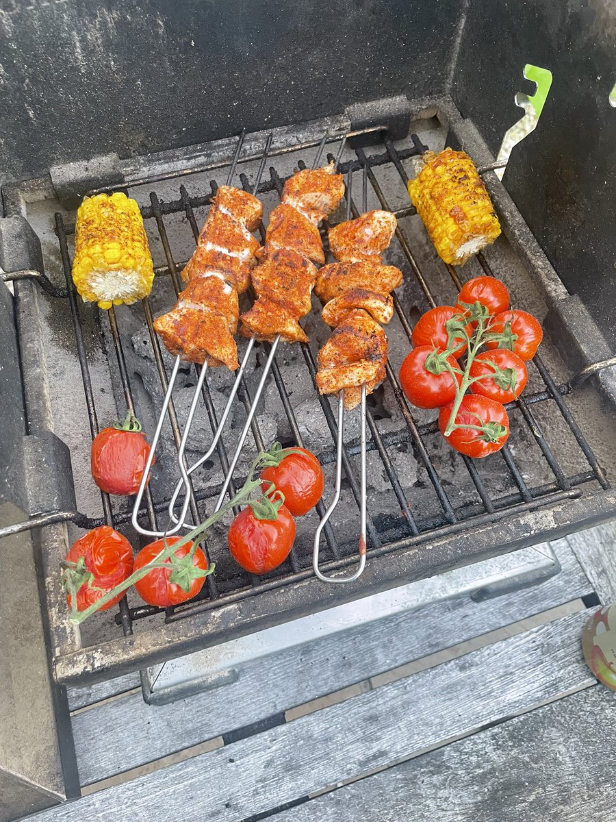bbqhound's tweet photo. Piri Piri chicken salad https://t.co/cKpLMnfzIU
