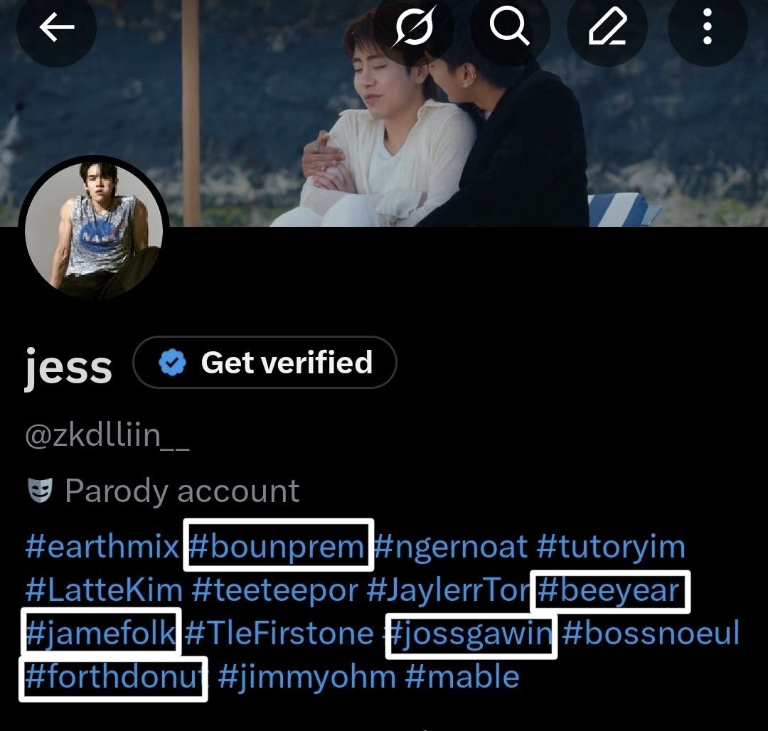 KЯIS tweet media