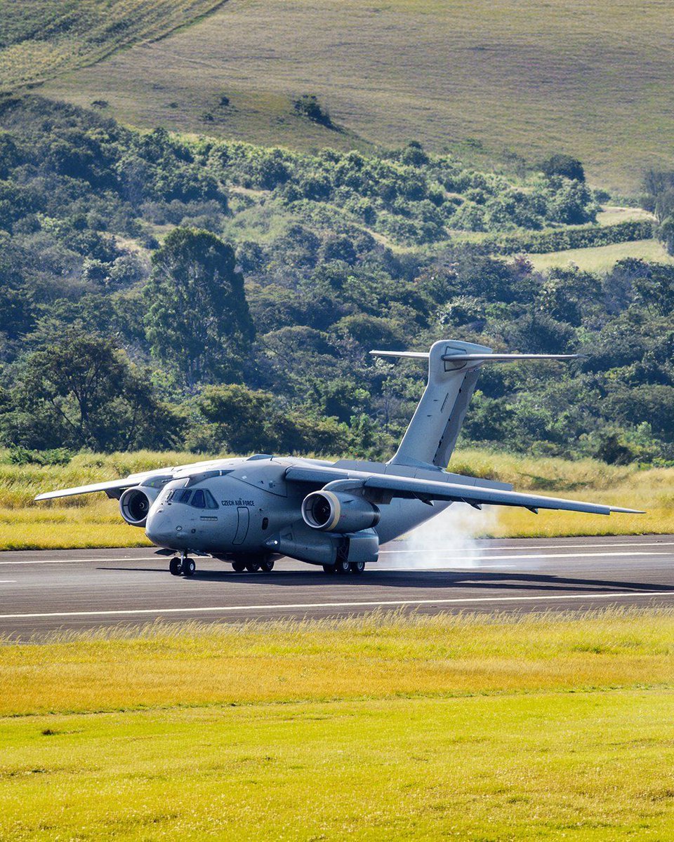 Global Defense Insight tweet media