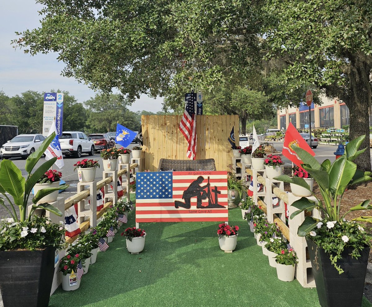 LowesMedia's tweet photo. Lowe's of E. Ocala, FL https://t.co/Rsxxwbbw1B
