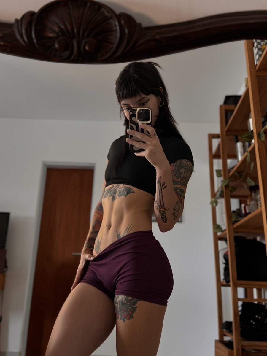 Val Godiva MAY 23🎂 findom tweet media