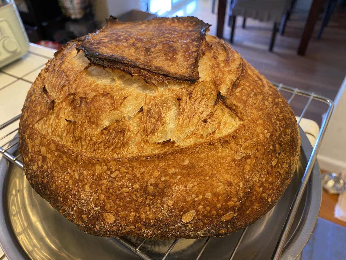 linguitar's tweet photo. @ChefGruel Try putting clam chowder in a baguette. https://t.co/HX5Lzpy3D6