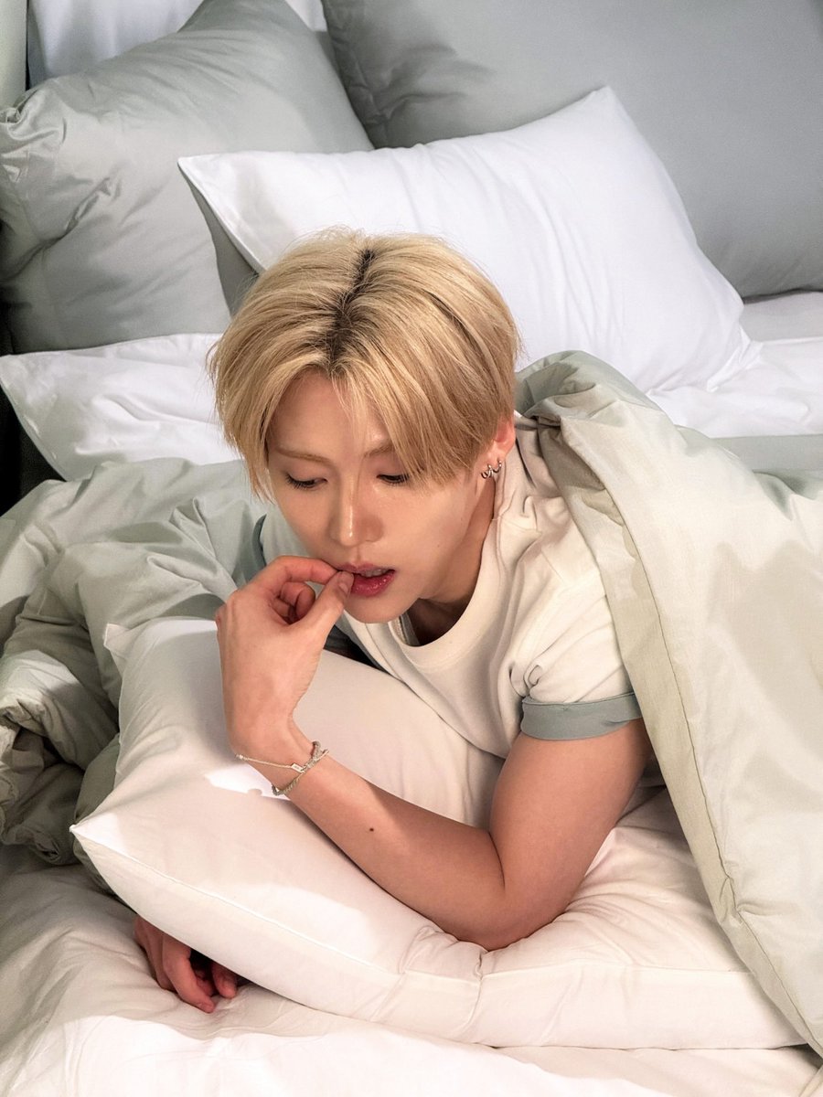 Lee tweet media
