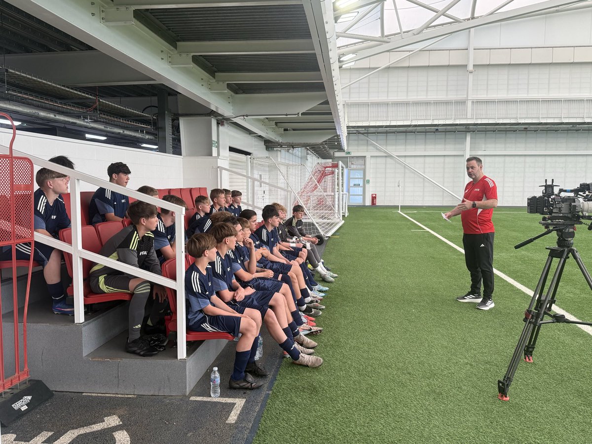 KieranLeeBirch1's tweet photo. Brilliant day @ Saint George’s Park with @TNSAcademy supporting @FIFAcom Training Centre with the amazing Michael Beale. Huge thank you to Pete Wilson and @MattyClem7 for the opportunity. Finished with a couple Bank Holiday cold ones @LiamPKelleher @JasonBrindley1 ⚽️☀️🍻 https://t.co/3GckOCdfsH