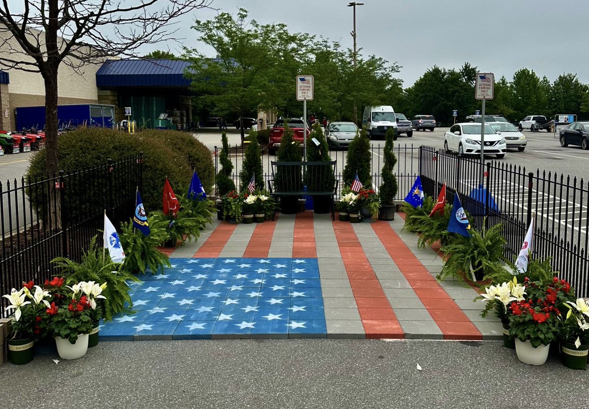 LowesMedia's tweet photo. Lowe's of Morganton, NC https://t.co/1hrCgcuHqC