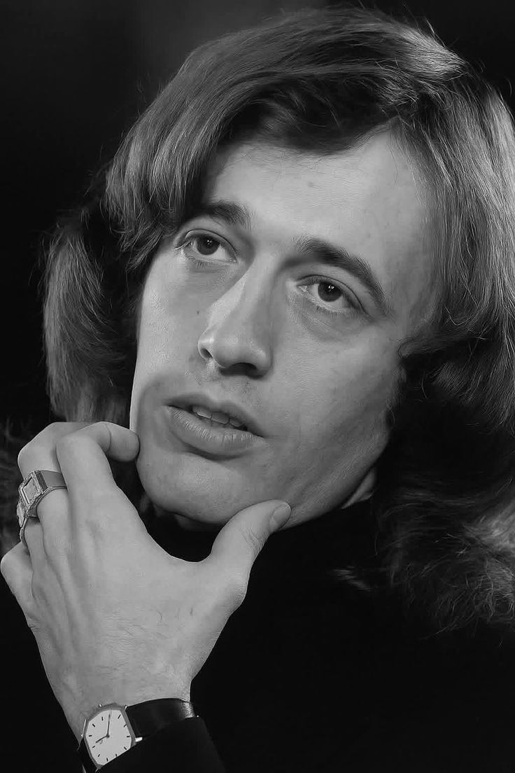 RealRobinGibb's tweet photo. Robin might be thinking of new melodies and ideas for songs…

His passion for music never faded, and his spirit continues to inspire every note and every memory.

#BarryGibb #RobinGibb #MauriceGibb #BeeGees #MusicLegend #Songwriter #MusicLivesOn #Inspiration #NewSongs #Memories https://t.co/NjC4QD7VSJ