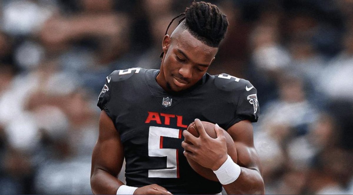 4thandTroll's tweet photo. 🔥 Hot take: Bijan Robinson’s receiving game will DROP significantly under new OC Tommy Rees — who draws up RB1 routes less than 30% of all pass attempts #fantasyfootball #nfl #falcons https://t.co/4tijk5AifD