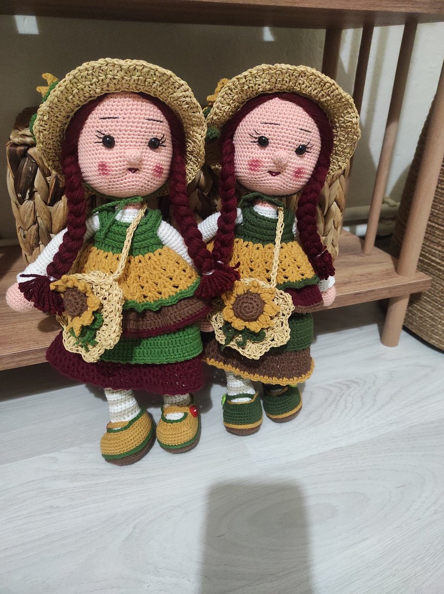 Hifabebek's tweet photo. İlk örgü bebekleri çocukları için sonrakileri kendileri için alan anneler🤣 Hediye vermek için alıp kıyamadım artık benim diyen teyzeler 🫣Bebeklerim bağımlılık yapar❤️ https://t.co/CUqcPaXWtD
