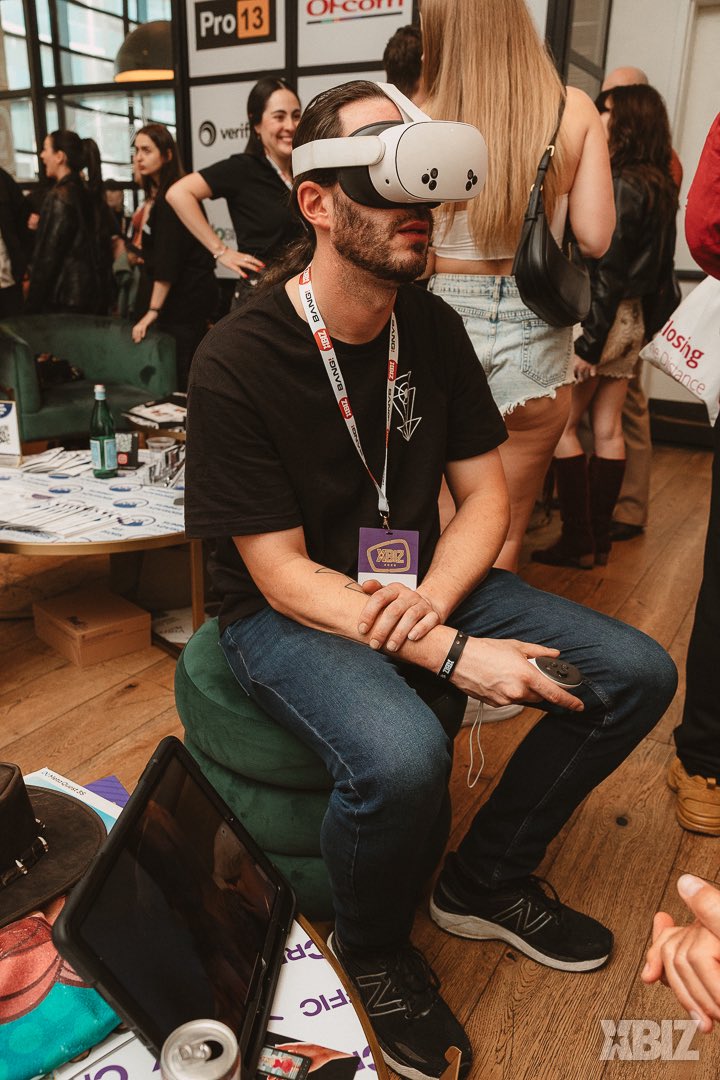 TraysCYP's tweet photo. After far too long, finally got around to trawling through the galleries of event pictures from @XBIZ in LA in January, found as many pictures of our company rep @trayolphia getting out there and networking like crazy at our companies debut appearance. Hopefully not the last https://t.co/0I24L3xLpQ