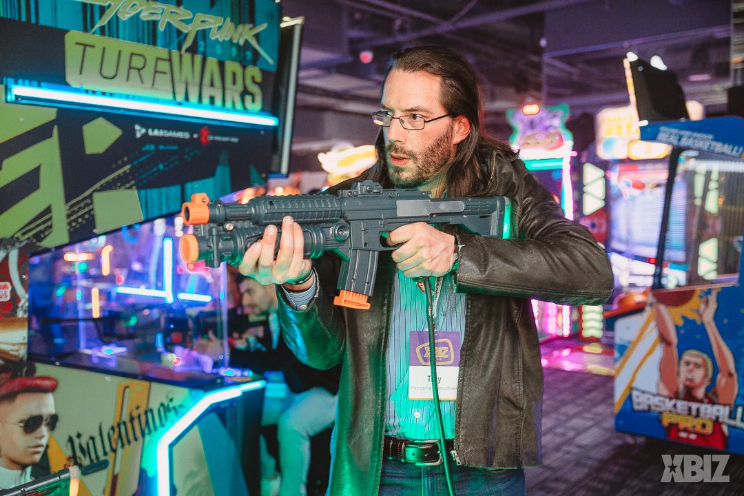 TraysCYP's tweet photo. After far too long, finally got around to trawling through the galleries of event pictures from @XBIZ in LA in January, found as many pictures of our company rep @trayolphia getting out there and networking like crazy at our companies debut appearance. Hopefully not the last https://t.co/0I24L3xLpQ