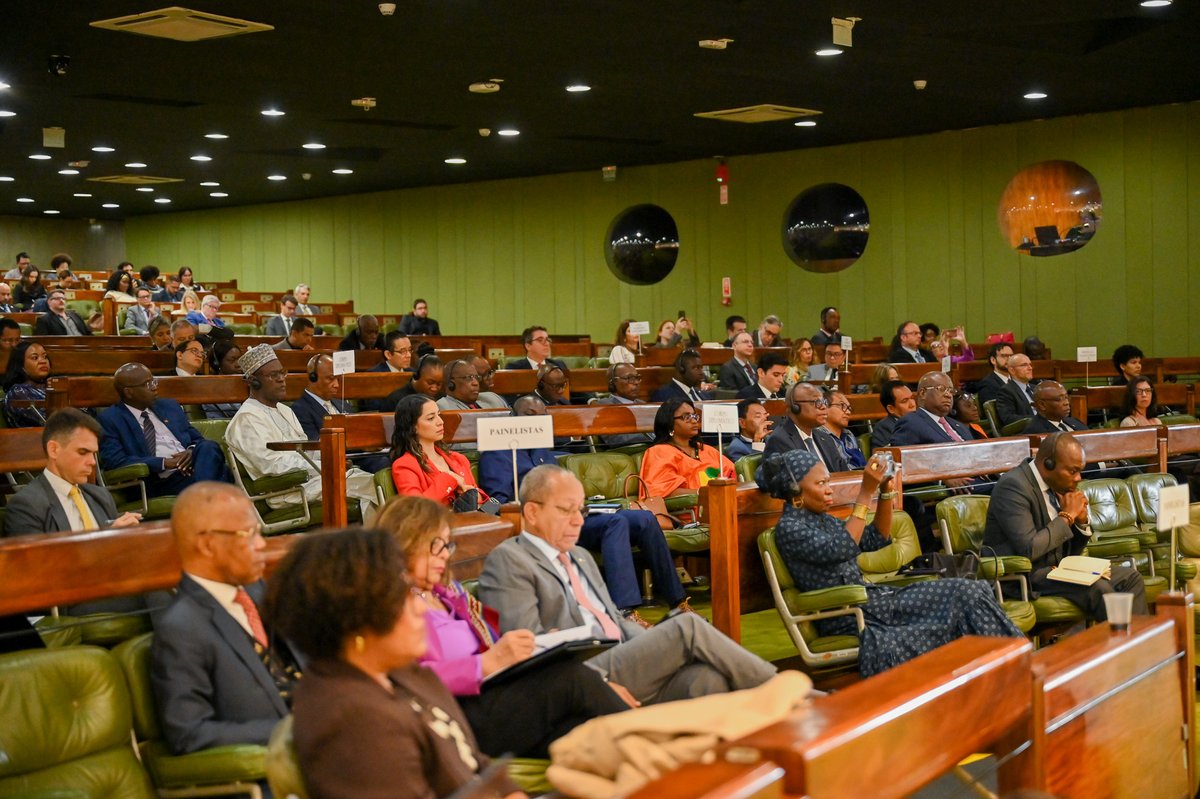 ItamaratyGovBr's tweet photo. Em comemoração ao Dia da África, o Itamaraty realiza hoje o “Seminário Brasil-África 2026: Parcerias em movimento - novas frentes de ação”, com o objetivo de refletir sobre cooperação, comércio, ciência, cultura e integração entre o Brasil e os países africanos. #BrasilÁfrica2026 https://t.co/tXbRHsgMQl
