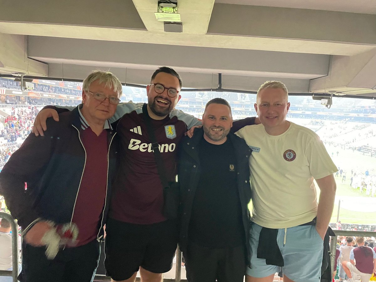 andycoles92's tweet photo. I’ve watched the Villa for over 45 years. Istanbul was the best ever. Special few days with my Dad and mates that will live long into the memory. The Villa 💜💙 https://t.co/xI9Gg2FkKz