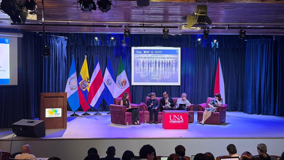 CESPEM_Mx's tweet photo. ✨📣 Hoy lunes 25 de mayo dio inicio el Congreso Internacional coorganizado por la Escuela de Relaciones Internacionales de la UNA, la AMEI y el CESPEM. 🌎El embajador Miguel Ruiz Cabañas impartió la conferencia magistral de Inauguración.🇨🇷 https://t.co/hsxeu9Hd7h