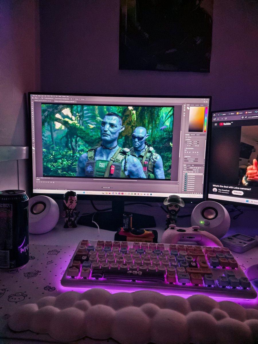 starlitpandora's tweet photo. Having them on my pc screen is very🤤🤤🤤 https://t.co/84L1QDy0rT