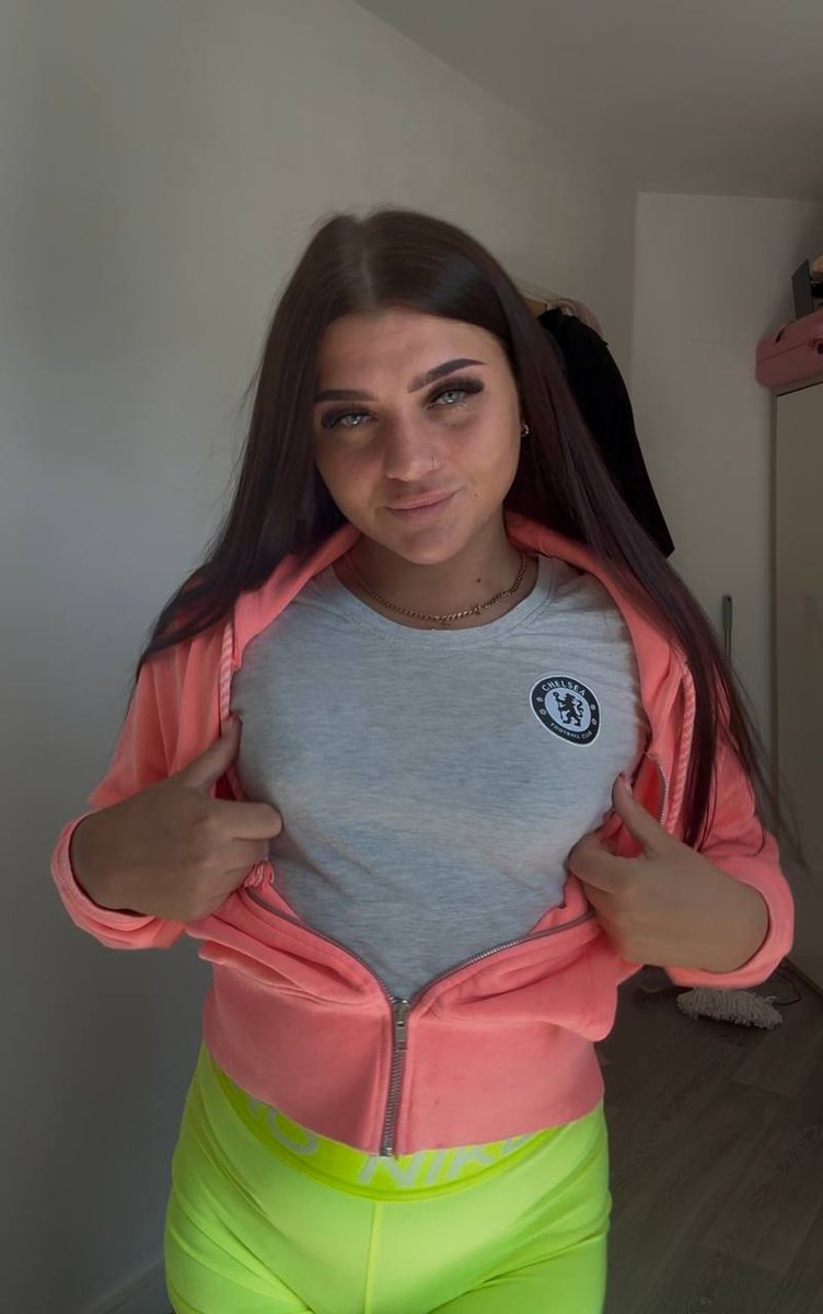 Becca tweet media
