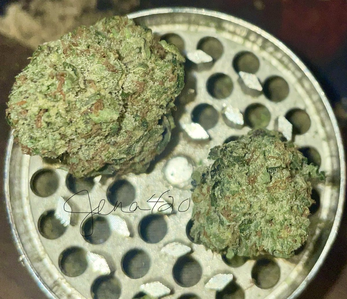 _jena4n's tweet photo. This is #SourSoda 
First time trying her, I likey 😎
#StayLifted #StonerFam https://t.co/zfMRxTMyyA