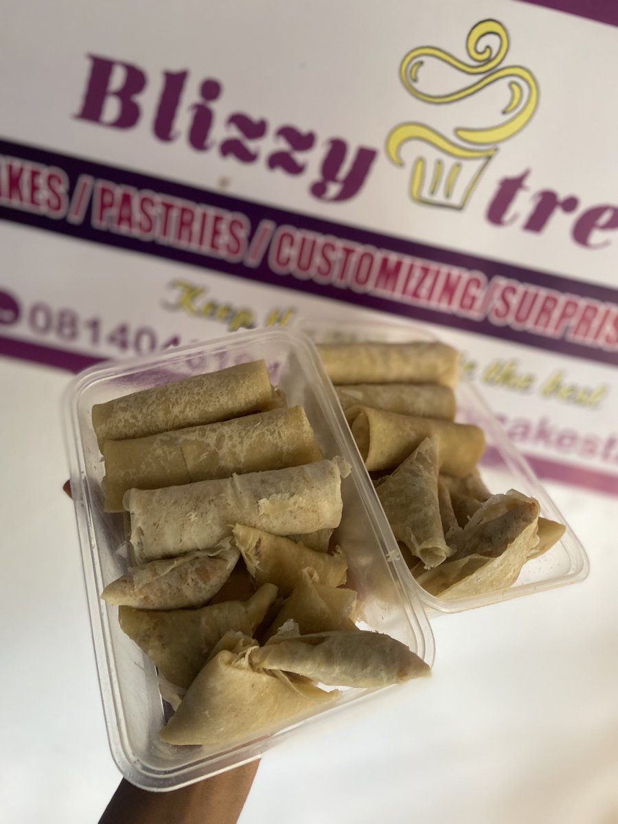 BlizzyCake's tweet photo. Which of our ready to fry small chops will you like to have in your freezer our samosa is 80% beef and 20%veggies spring roll is 100%veggies

it’s give Naija taste https://t.co/zJ255Djwqg