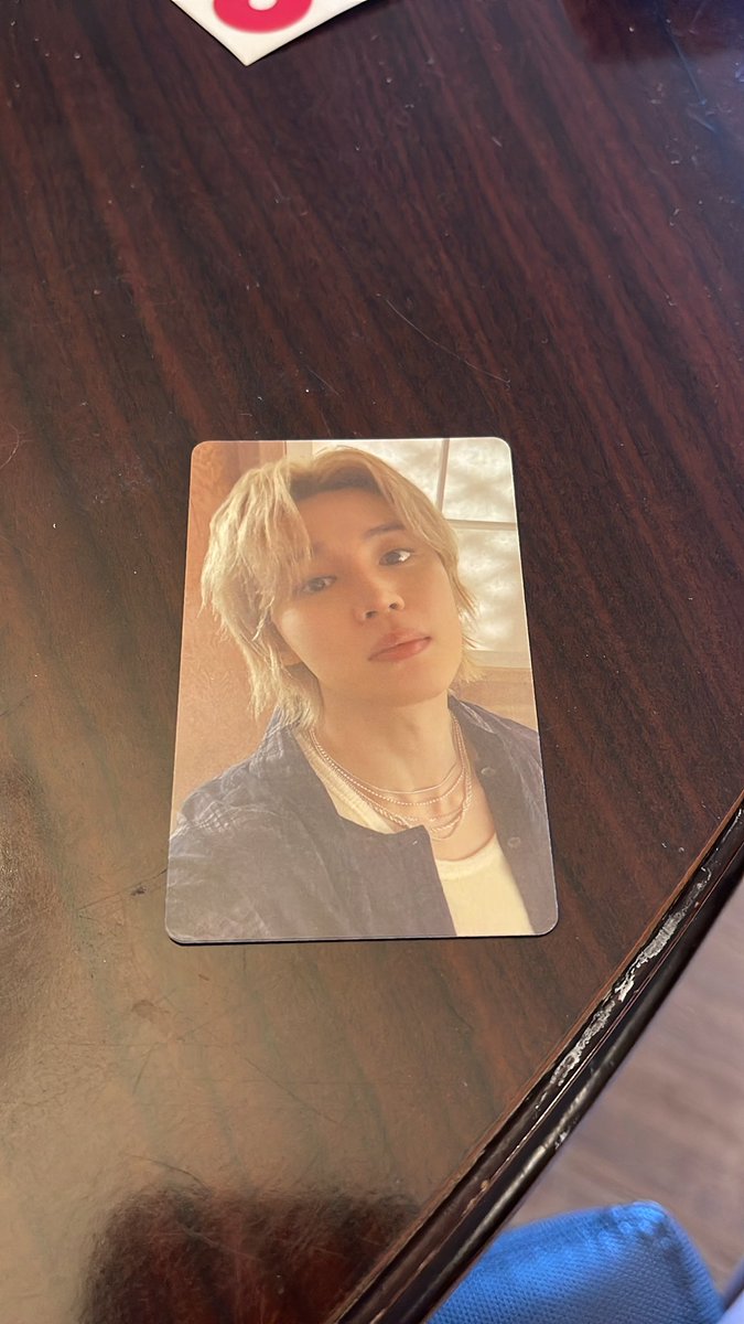 yoonminghwa's tweet photo. Any Vegas army willing to trade this Jimin PC for Jungkook, Hobi, V, RM? I will be in freemont from 3-6PM and then I will be on the strip the rest of the night! https://t.co/0mpBK2RF78