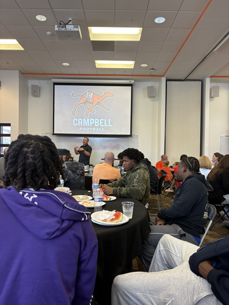 GoCamelsFB's tweet photo. Welcome Back‼️Excited for the next phase with this team‼️
Thanks to Pizza Provisions & Burney’s Sweets for feeding our guys. Best community 🐪
#RollHumps https://t.co/77fFkhqEgH