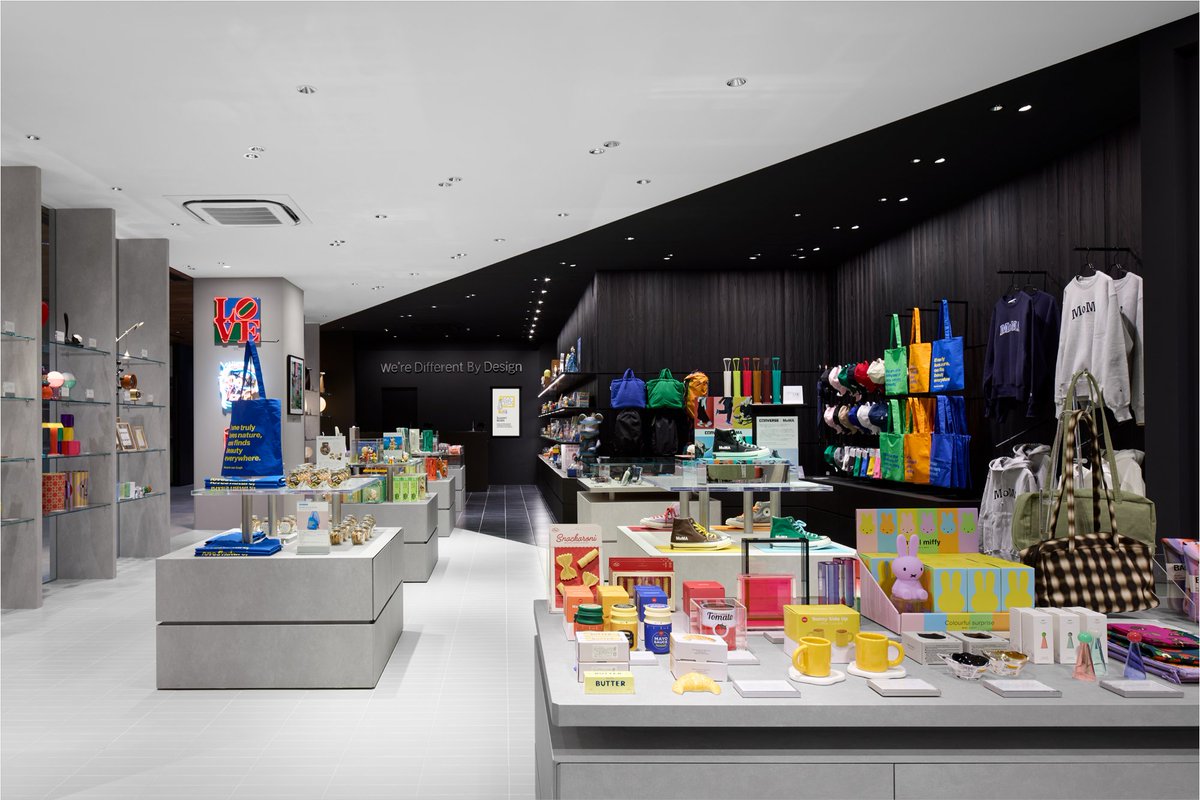1andreas's tweet photo. Fukuoka 福岡: MoMA Design Store opening @momadesignstore @MoMAstore #onefukuokabuilding https://t.co/ESalYoouaR https://t.co/8lJcN2yKYJ