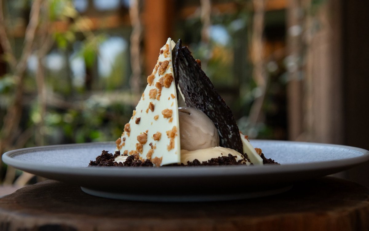 CrocHunterLodge's tweet photo. Dessert is the most important meal of the day. 🍨 That’s the saying, right? 😉 https://t.co/i5p6WLMPnh