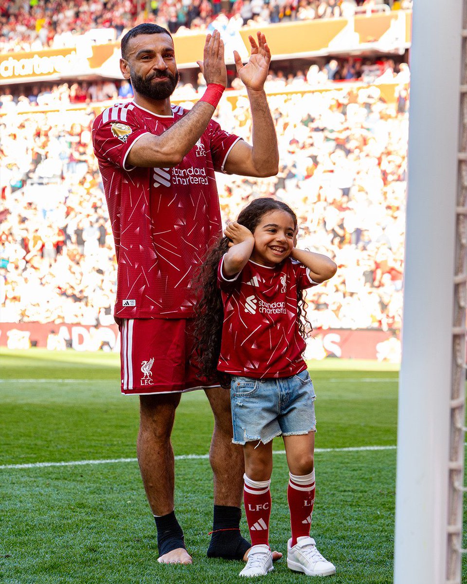 lfcsalahh's tweet photo. his twin❤️ https://t.co/cvn9yp4SL4