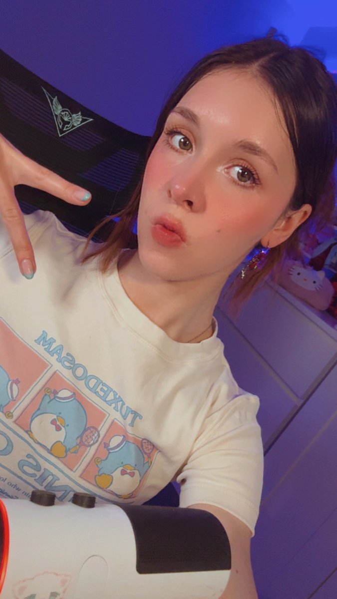 _katcatua_'s tweet photo. Hoy en streamcito toca TIRADAS por CHISA Y DENIA AAAA (y os cuento cosillas del evento de Gandía en el que estuve)
https://t.co/zPNEVwvBwm https://t.co/xmuDCW13Ej