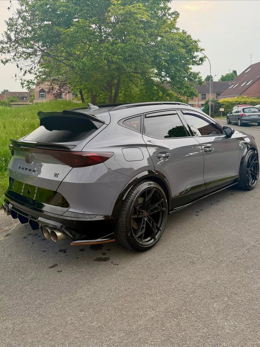 ZyroCar tweet media