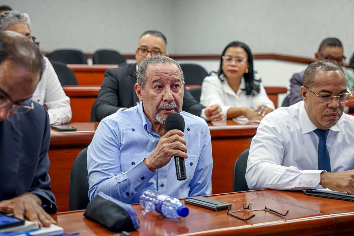 Ministerio Educación RD tweet media