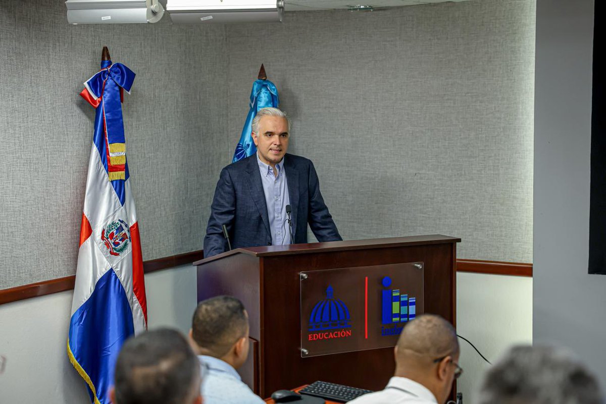 Ministerio Educación RD tweet media