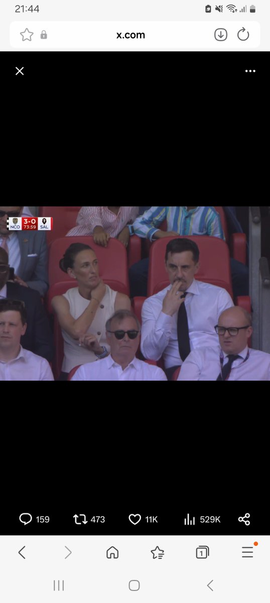 Footychatryan's tweet photo. @SmfcStatto @SalfordCityFC This doesn't look like a man that is very happy. https://t.co/YrOWVMY0hP
