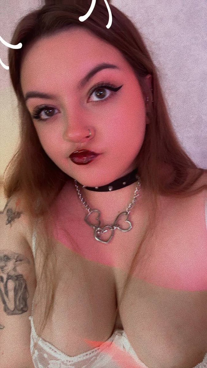 Veesimons_dh's tweet photo. #online #goth #girlcam #greeneyes #piercings #black #tattoos #iloveu📷 #stripchat #chaturbate

what are you doing? https://t.co/Pn5LH08LbR