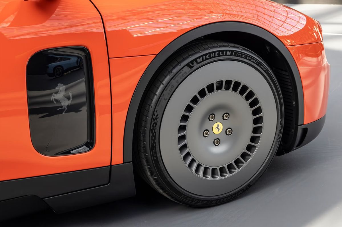 Cavalier Rosso tweet media