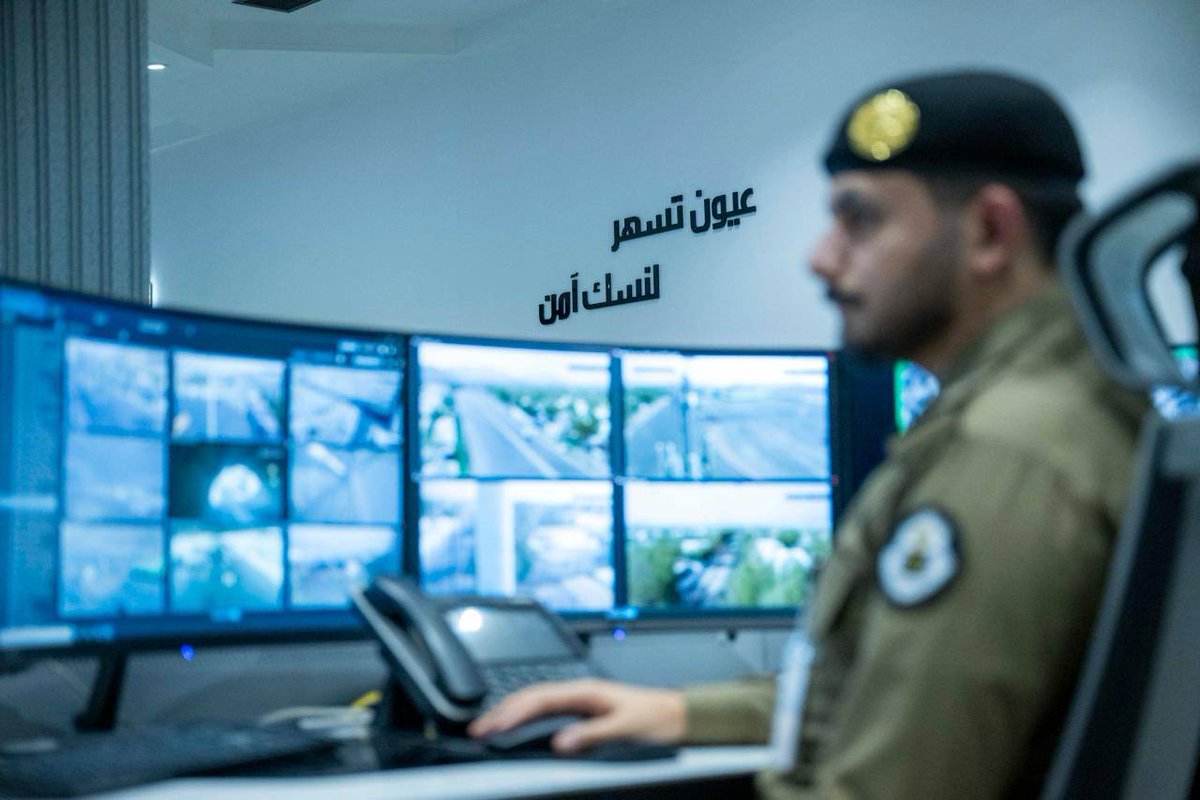 mansooralshehri's tweet photo. ما تفعله #السعودية 🇸🇦 في الحج ليس تنظيمًا عابرًا، بل بروتوكول عالمي تدار فيه ملايين الخطوات بروح إنسانية وعناية بأدق التفاصيل .. وكل حاج يُعامل كضيف عظيم، ويُمنح شعور الضيف الكريم الذي تُهيأ له الرحلة بكل احترام وطمأنينة
#حياكم_الله
#حج_1447هـ https://t.co/wsYA3i1q5D