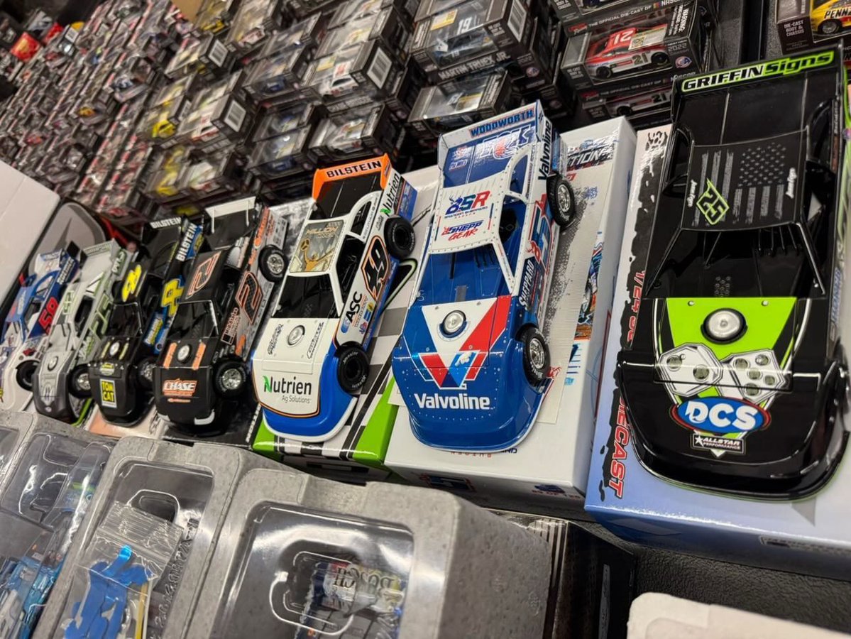 CircleBDiecast.com tweet media