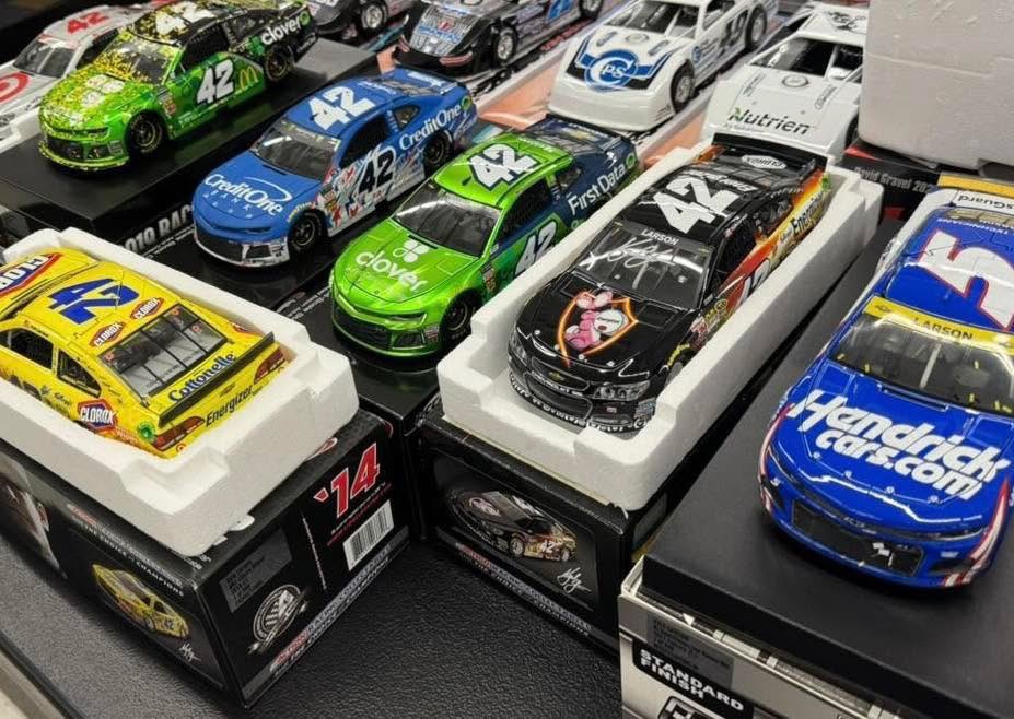 CircleBDiecast.com tweet media