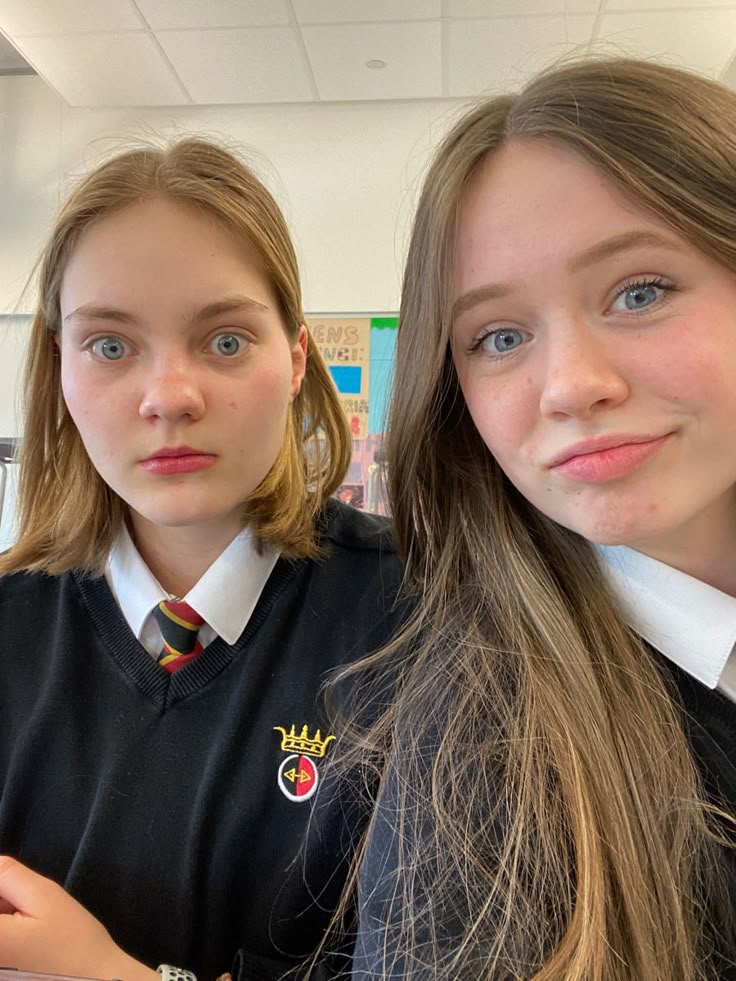 Emma tweet media