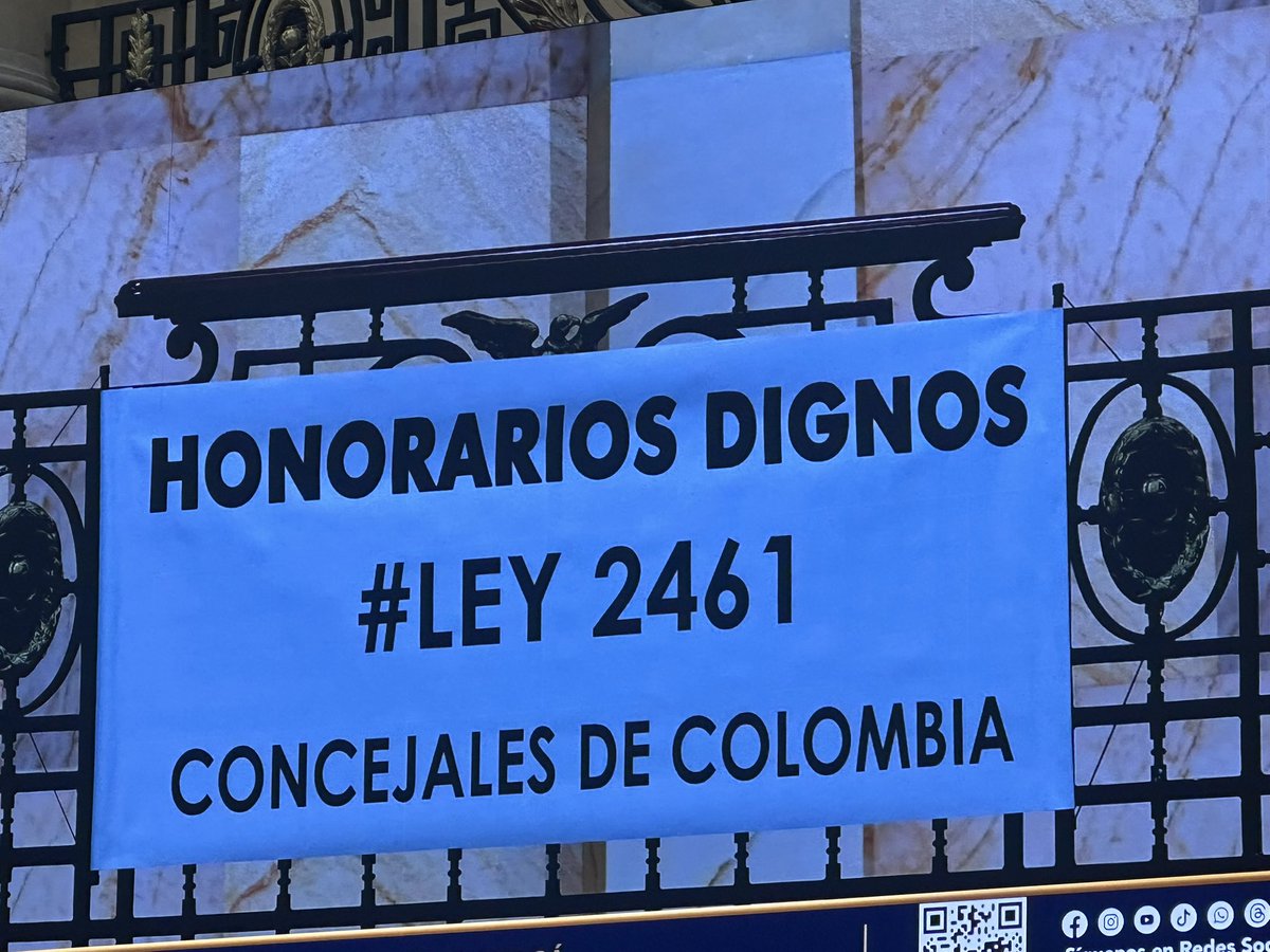 CONFENACOL's tweet photo. LOS CONCEJALES DE COLOMBIA , solicitan a la @CConstitucional la exequibilidad de la ley 2461 de 2025 por la dignificacion de los Concejales y el fortalecimiento de la democracia en los territorios! https://t.co/RvenDZDwNz https://t.co/Y0ETx2layd
