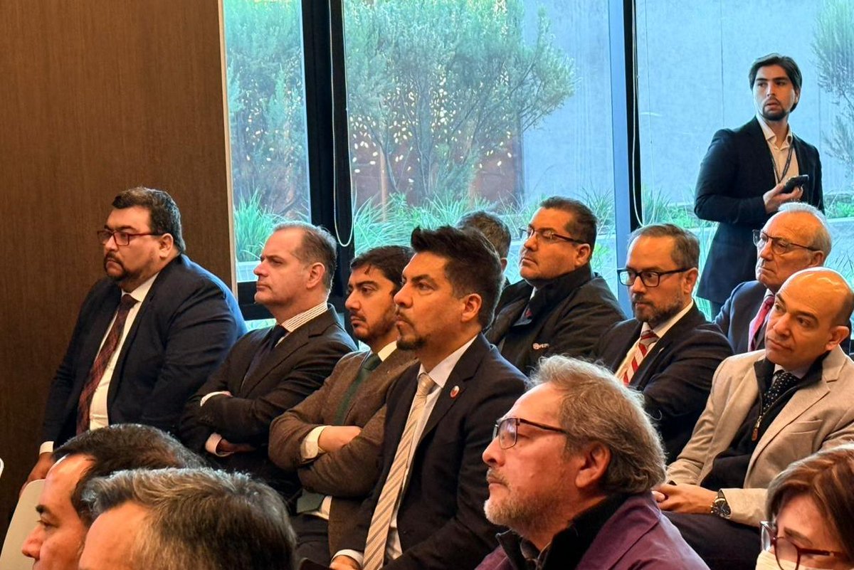 GeneradorasCL's tweet photo. 🏛️Participamos en la #CuentaPública 2025 del Coordinador Eléctrico Nacional, instancia en la que se revisaron los principales avances, aprendizajes y desafíos que enfrenta hoy el sistema eléctrico chileno en un contexto de transformación tecnológica acelerada. https://t.co/EIuqiYMIXD