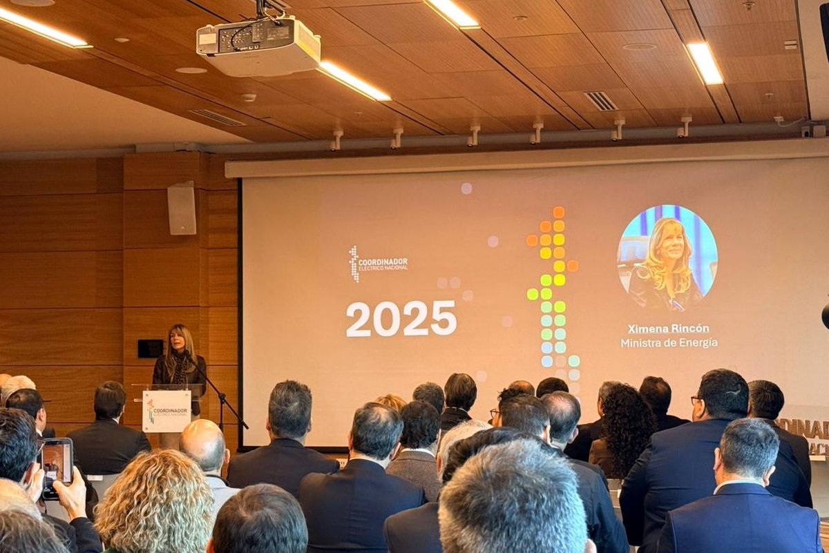 GeneradorasCL's tweet photo. 🏛️Participamos en la #CuentaPública 2025 del Coordinador Eléctrico Nacional, instancia en la que se revisaron los principales avances, aprendizajes y desafíos que enfrenta hoy el sistema eléctrico chileno en un contexto de transformación tecnológica acelerada. https://t.co/EIuqiYMIXD